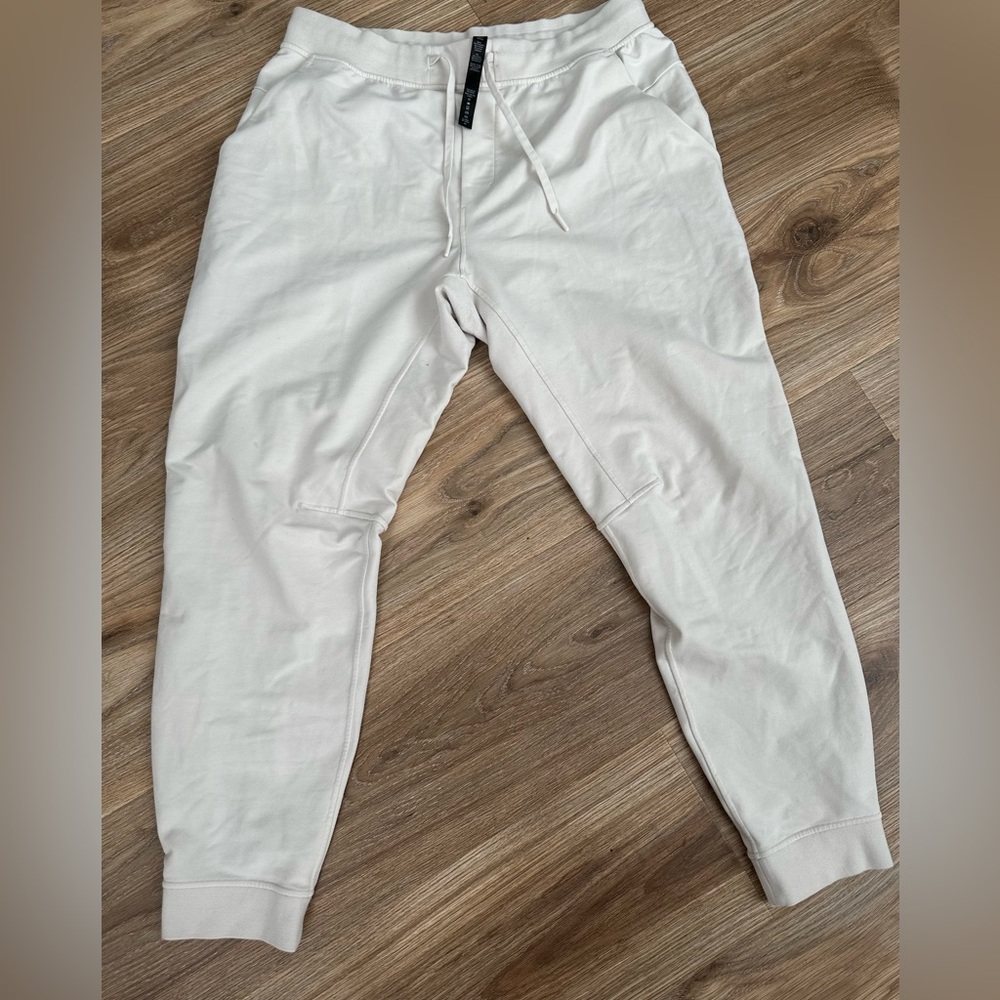 Men’s Lululemon Surge jogger. Size XL